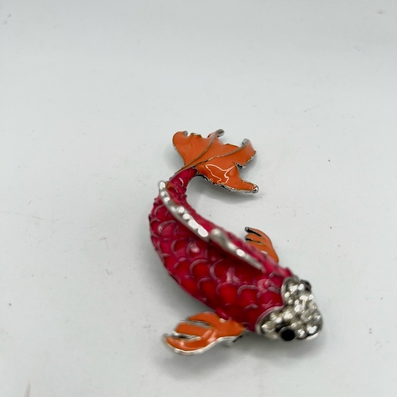 Pink & Orange Enamel Koi Fish Brooch with Rhinestonnes - Picture 5 of 11